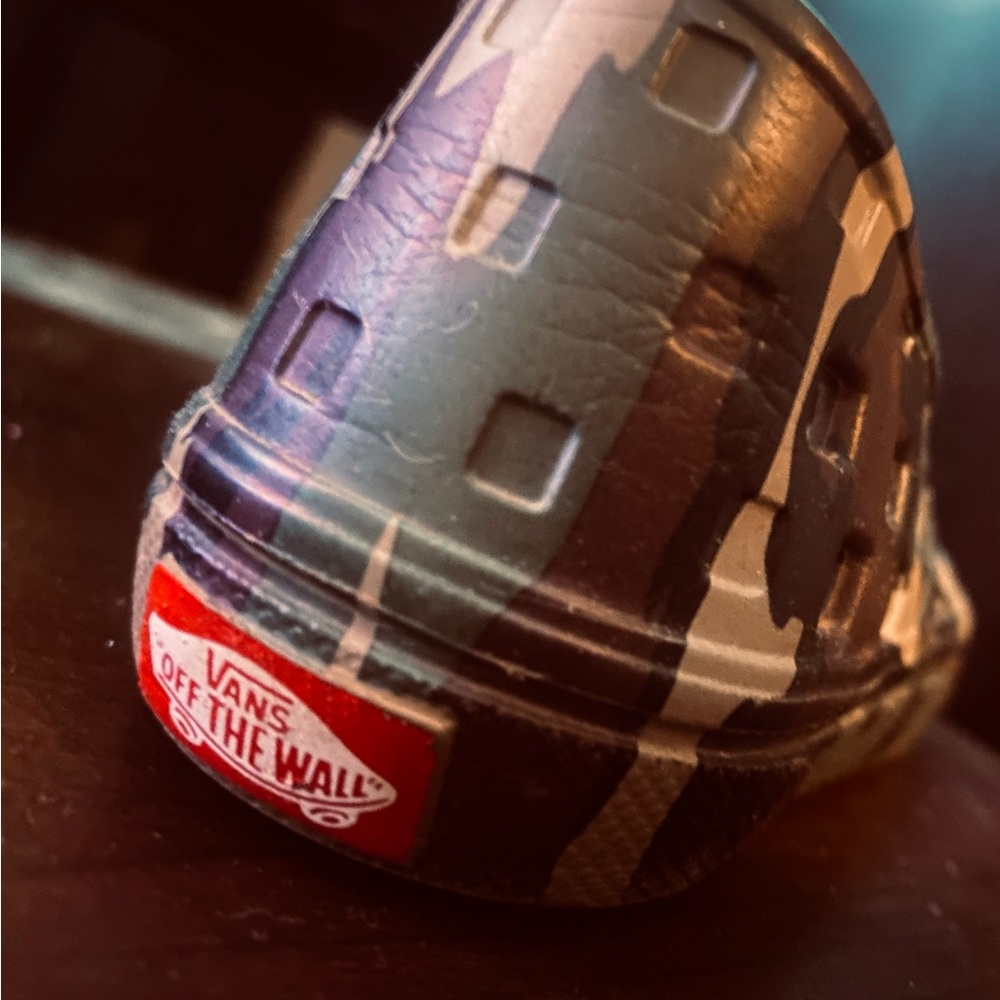 VANS.  Trek Slip-On